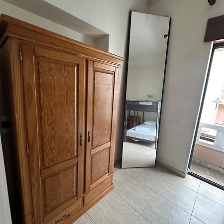 Guest In Ninho Apartment Lisbon Bagian luar foto