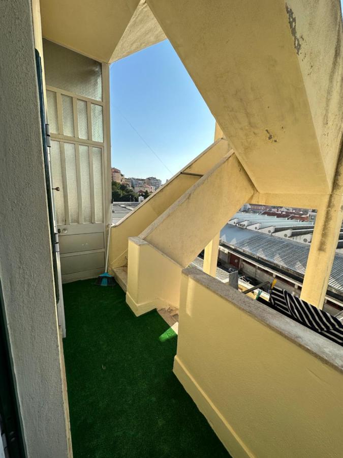 Guest In Ninho Apartment Lisbon Bagian luar foto
