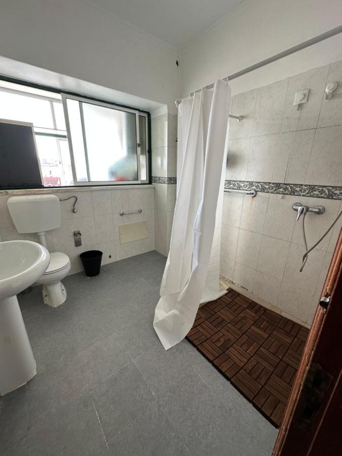 Guest In Ninho Apartment Lisbon Bagian luar foto