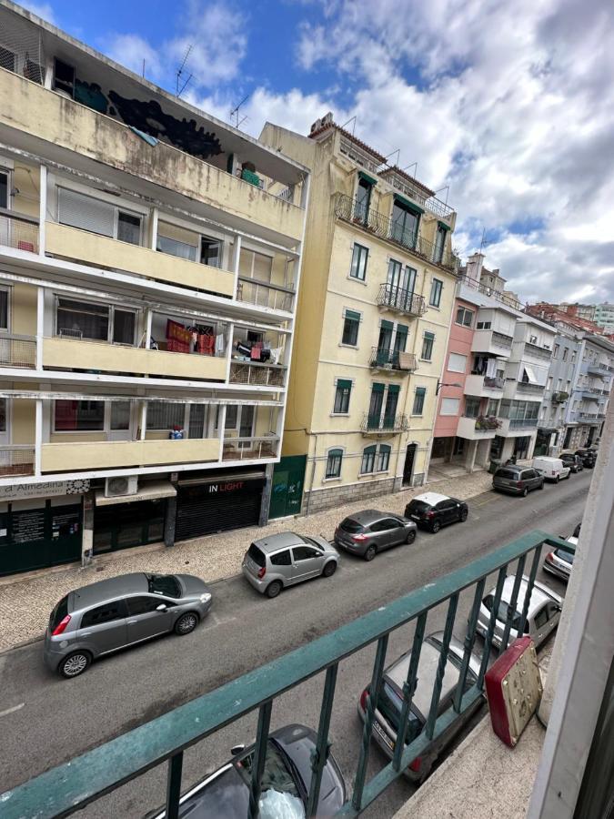 Guest In Ninho Apartment Lisbon Bagian luar foto