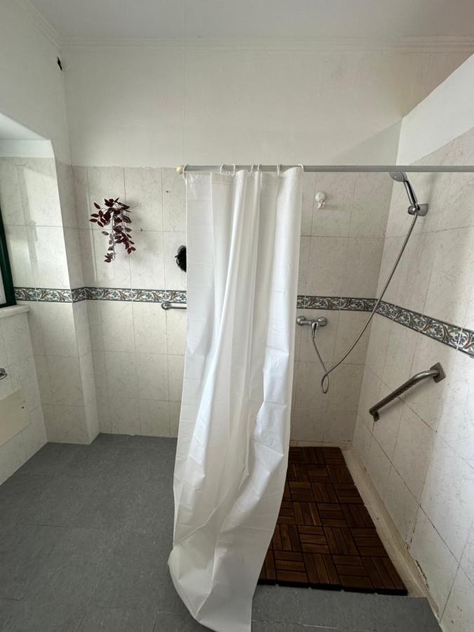 Guest In Ninho Apartment Lisbon Bagian luar foto